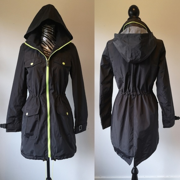 Victoria's Secret Jackets & Blazers - Victoria secret rain coat